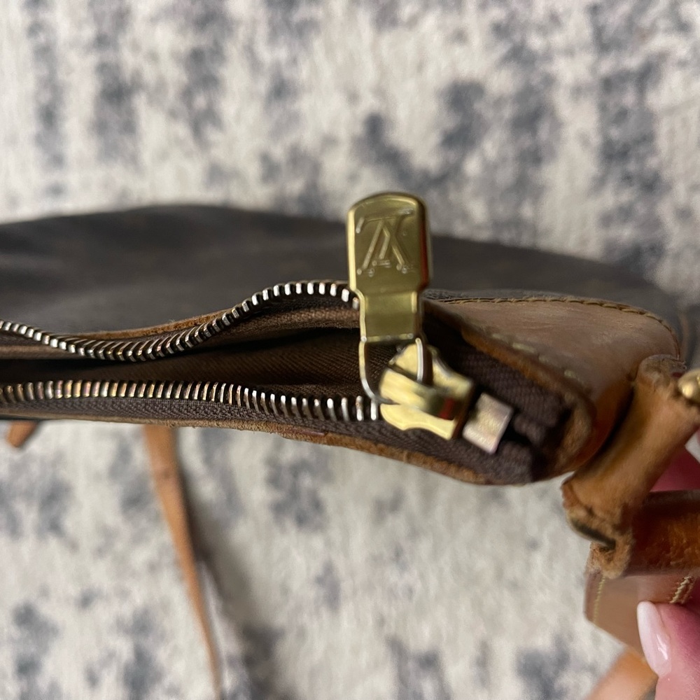 Louis Vuitton Odeon Monogram Large Crossbody Bag - image 3